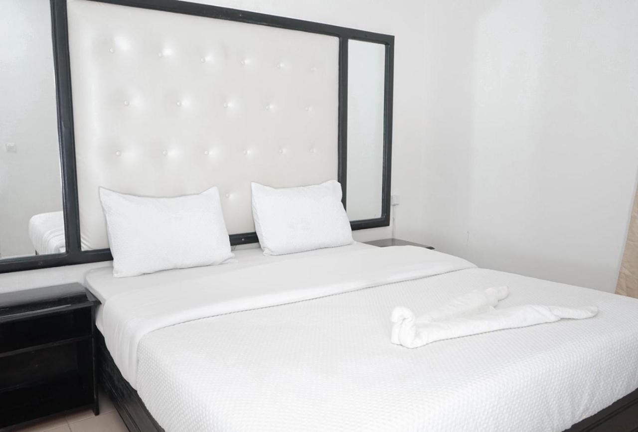 Les Residences De La Providence - Appart Hotel Yaoundé Екстериор снимка