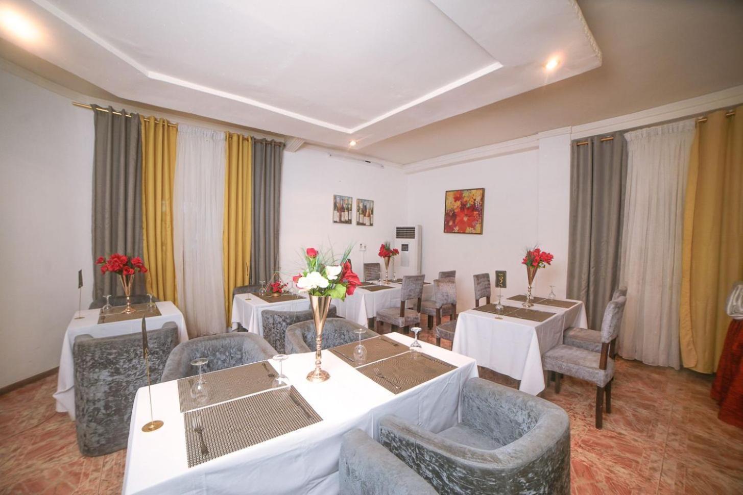 Les Residences De La Providence - Appart Hotel Yaoundé Екстериор снимка