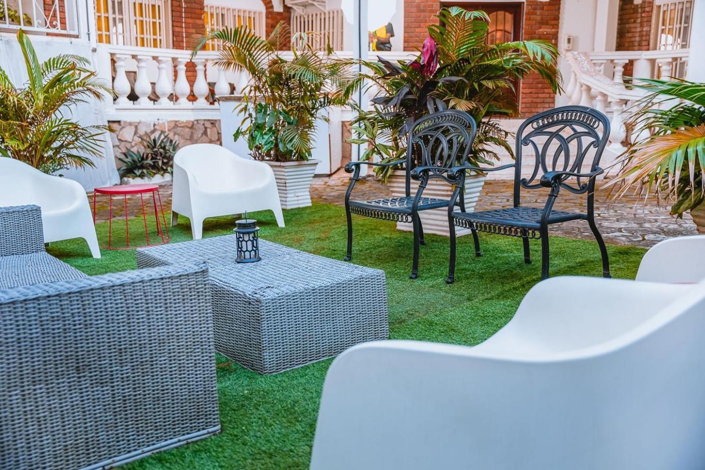 Les Residences De La Providence - Appart Hotel Yaoundé Екстериор снимка